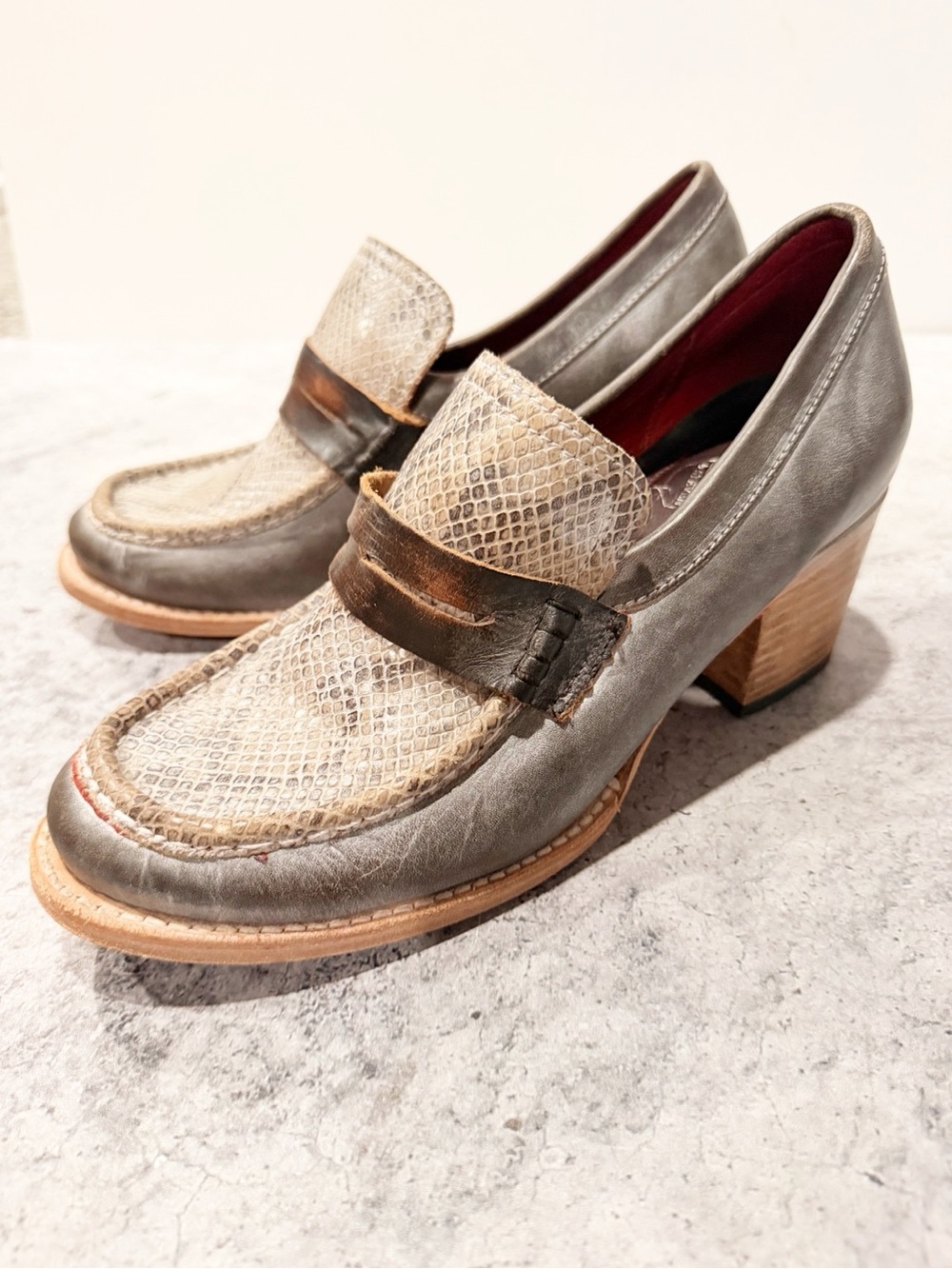 Freebird by Steven Chevelle Heeled Loafer Leather Snake Print Size 9
